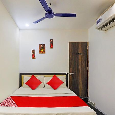 Hotel O Lotus Hotel Surat Luaran gambar