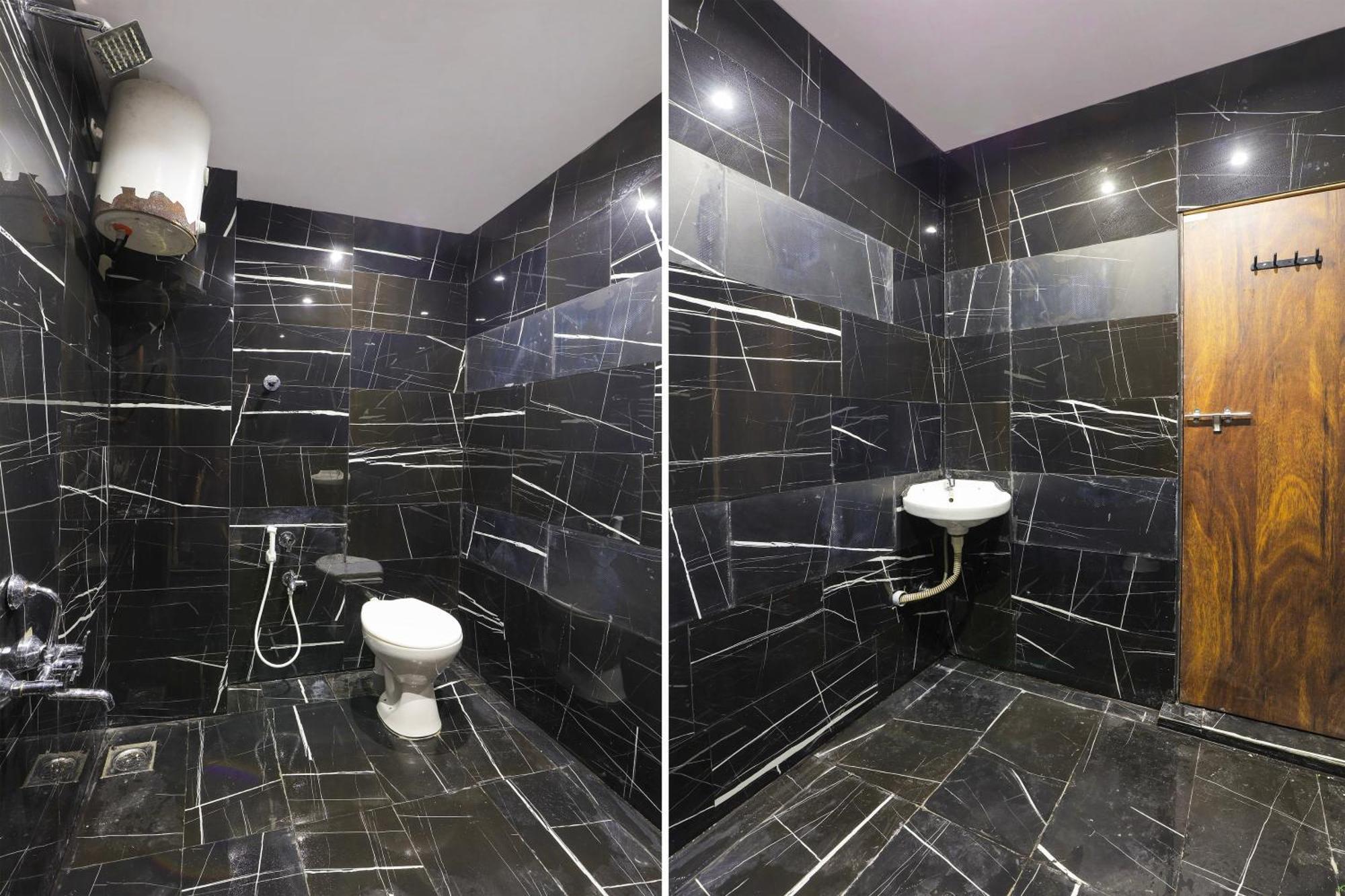 Hotel O Lotus Hotel Surat Luaran gambar