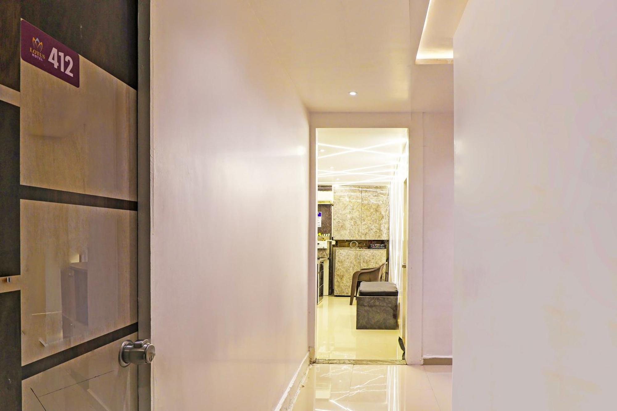 Hotel O Lotus Hotel Surat Luaran gambar